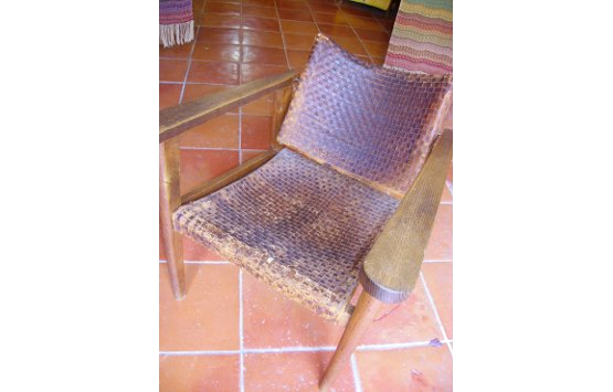 Rénovation d'un fauteuil : avant - 